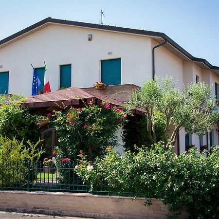 P&P Assisi Camere Бастия Умбра Екстериор снимка