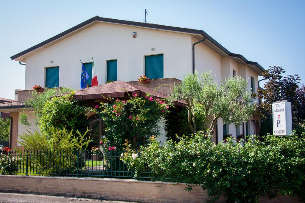 P&P Assisi Camere Бастия Умбра Екстериор снимка